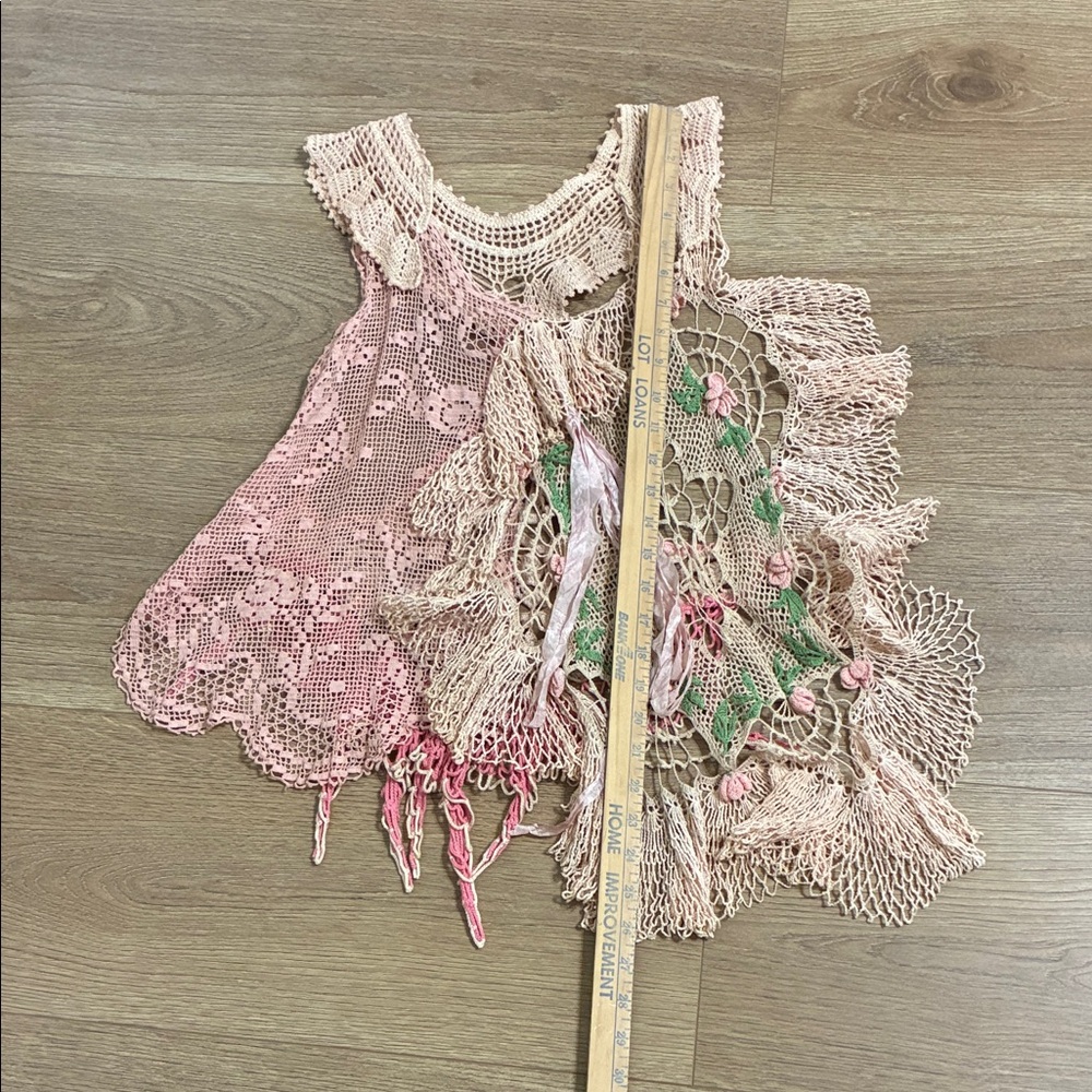 Elegant Pink Crochet Tunic Top - Picture 2 of 4